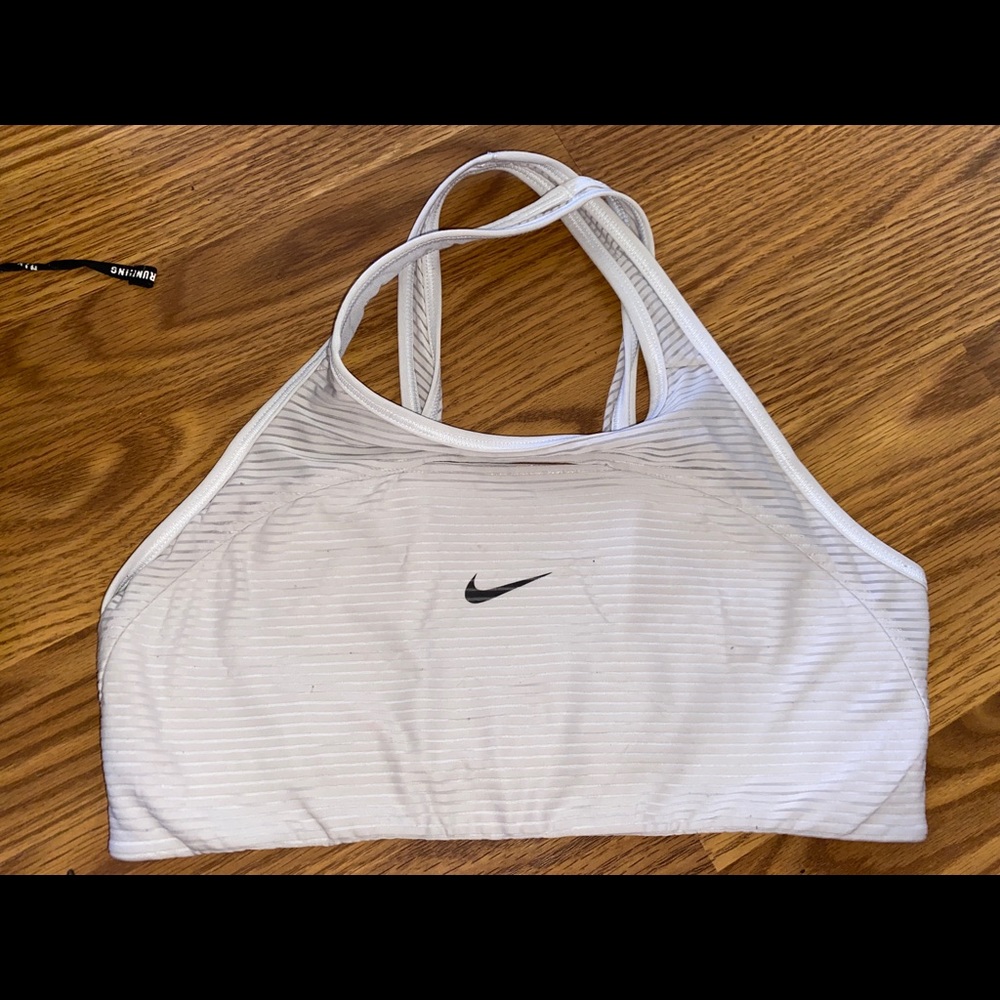 nike sports bra